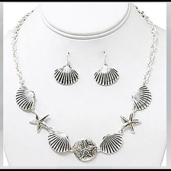 Silver Seashell Starfish SandDollar Beach necklace - Picture 1 of 1